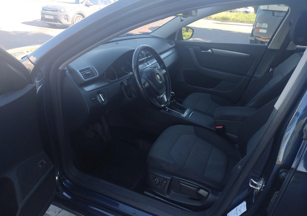 Volkswagen Passat cena 29000 przebieg: 238780, rok produkcji 2013 z Poznań małe 46